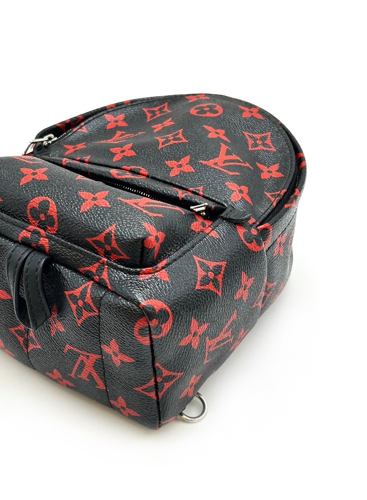 LOUIS VUITTON 經典老花後背包 mini - 黑底紅花