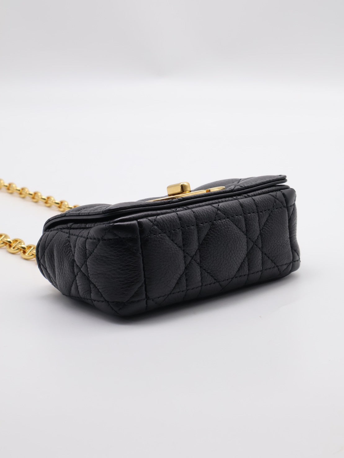 DIOR Caro藤格紋斜背包 - mini黑金