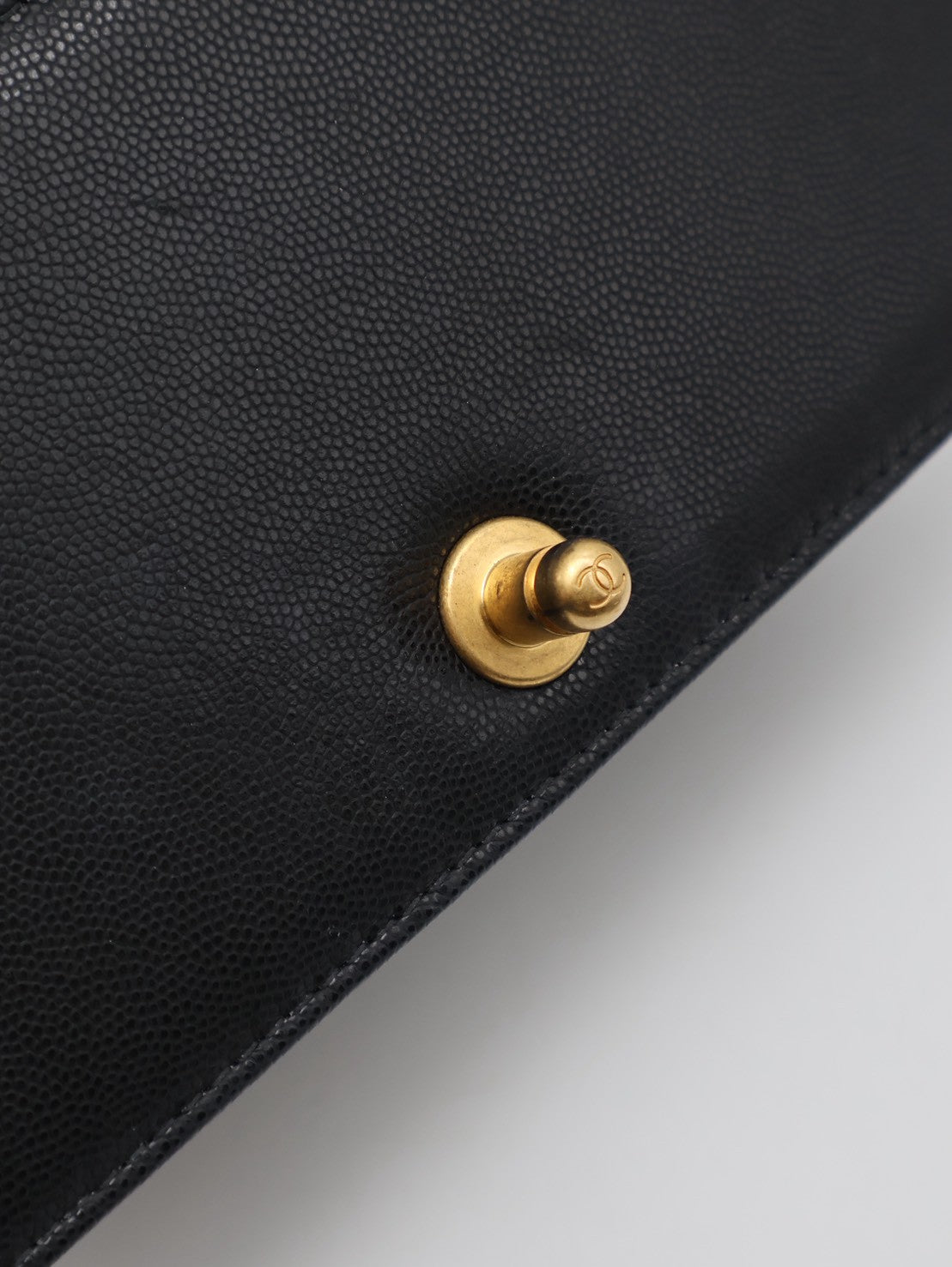 CHANEL 23B Handle boy 20  - 黑金
