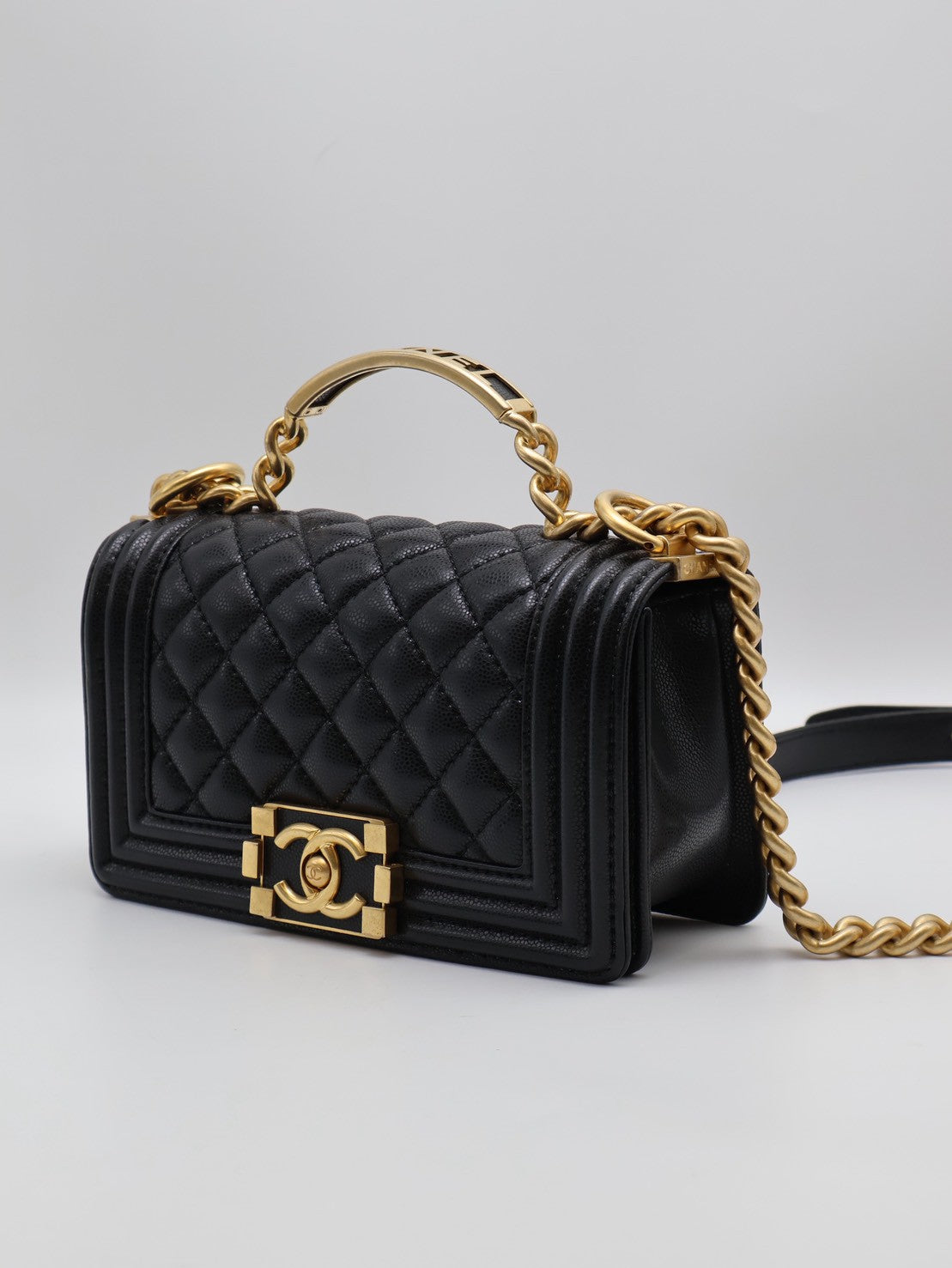 CHANEL 23B Handle boy 20  - 黑金