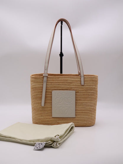 LOEWE  Paula's Ibiza草編包
