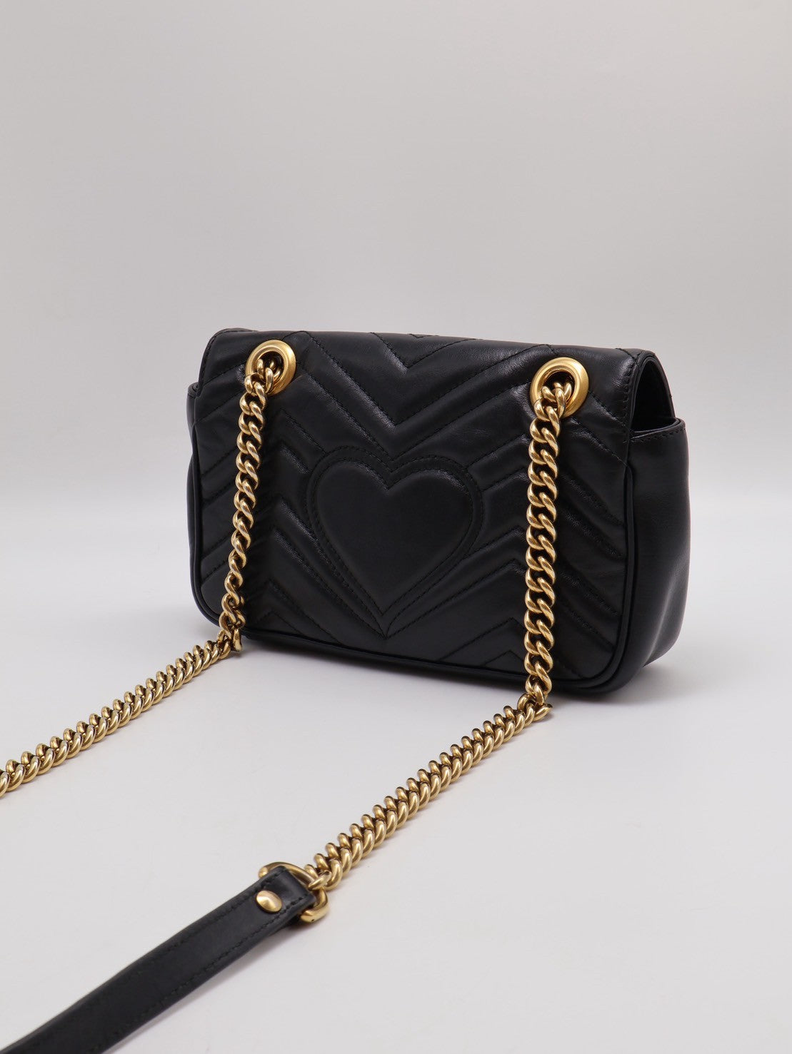 GUCCI Marmont Matelasse斜背包 - 22迷你黑金