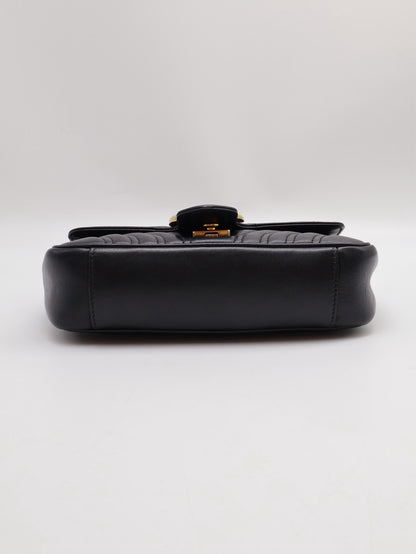 GUCCI Marmont Matelasse斜背包 - 22迷你黑金