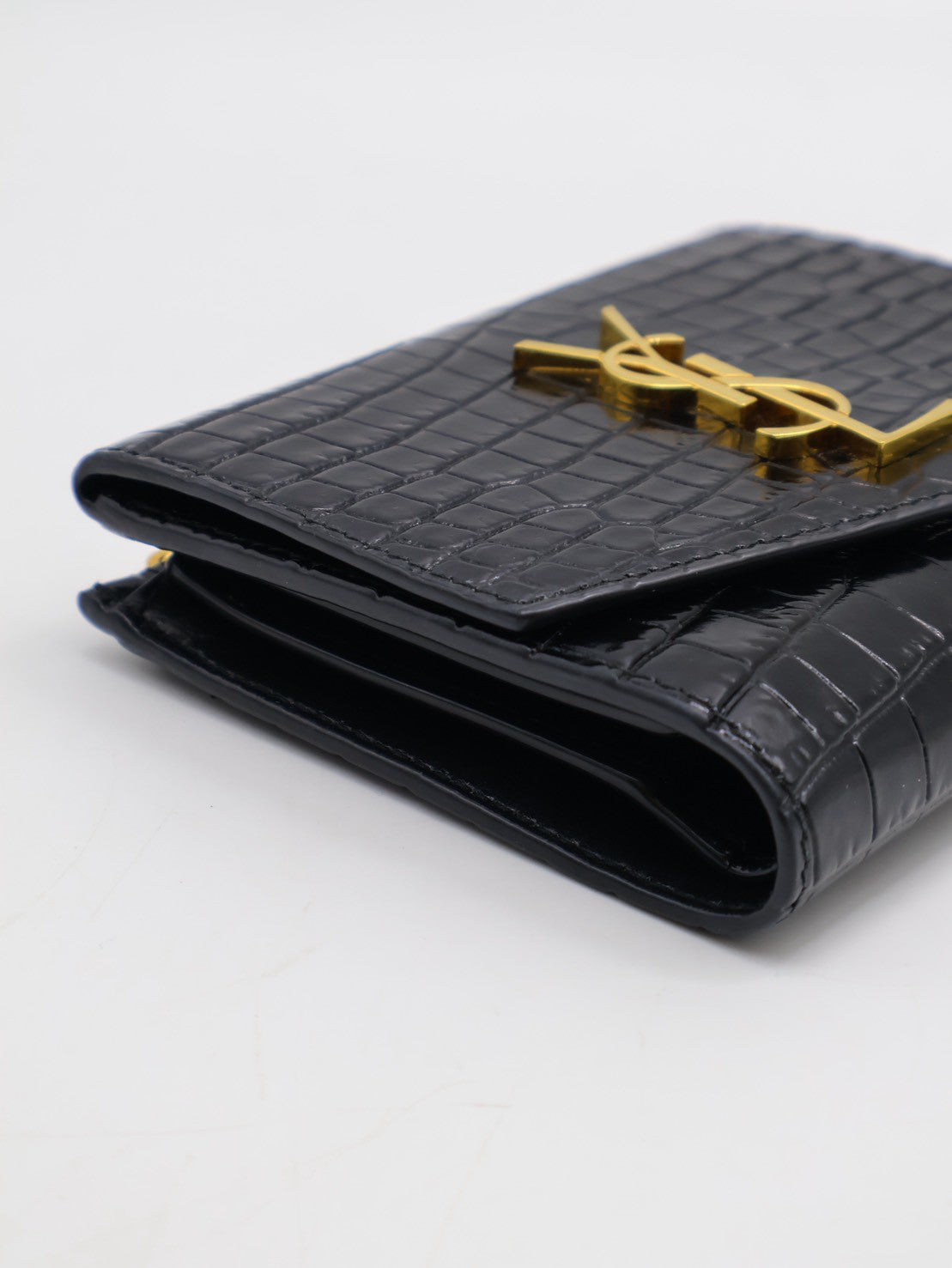 YSL 鱷魚壓紋雙折短夾