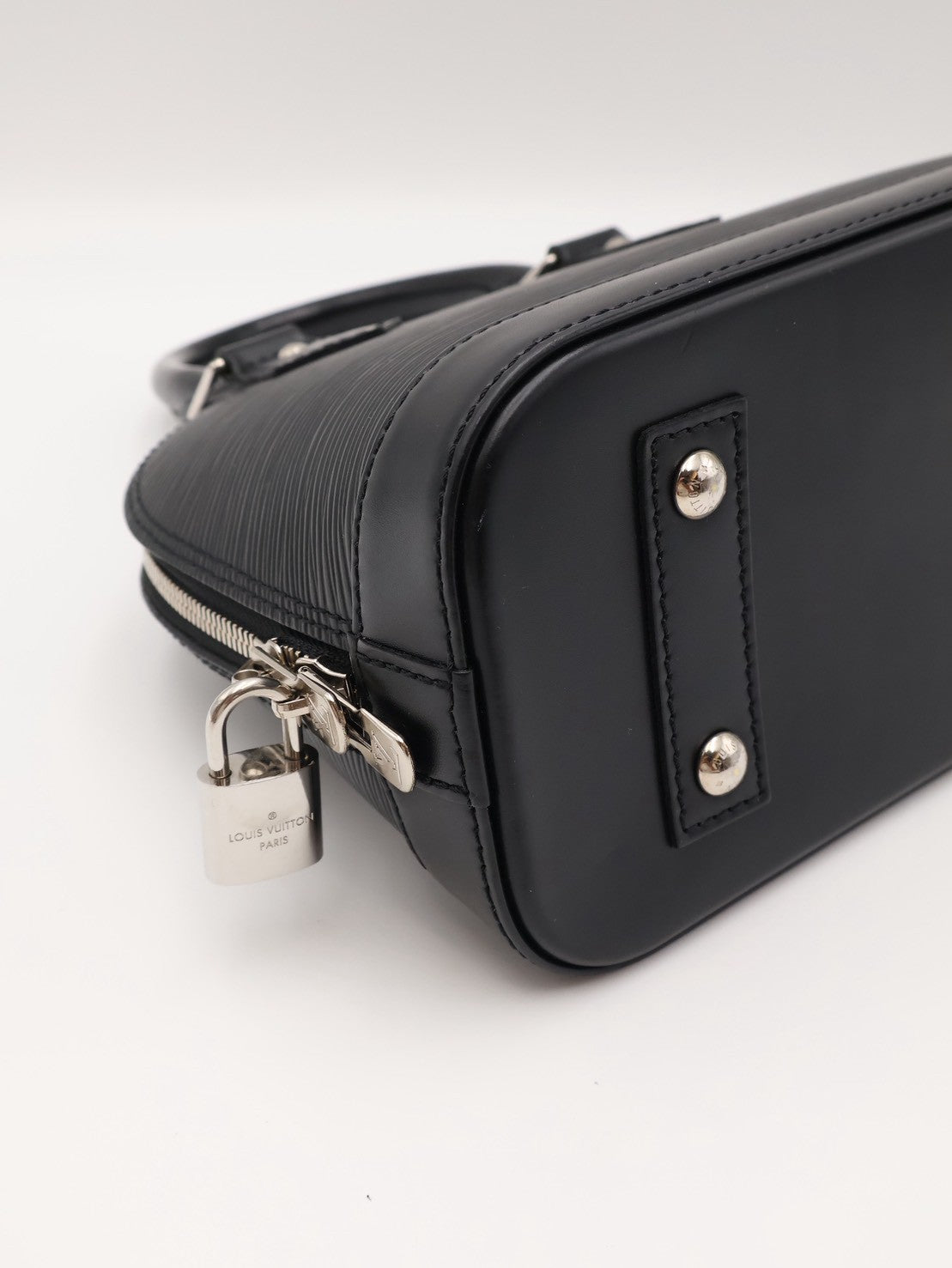 LOUIS VUITTON Alma BB - 黑