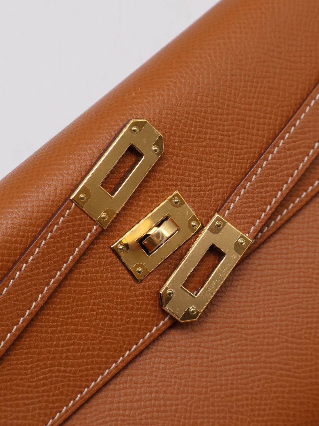 HERMES Kelly To Go - Gold 37 金棕金 Y