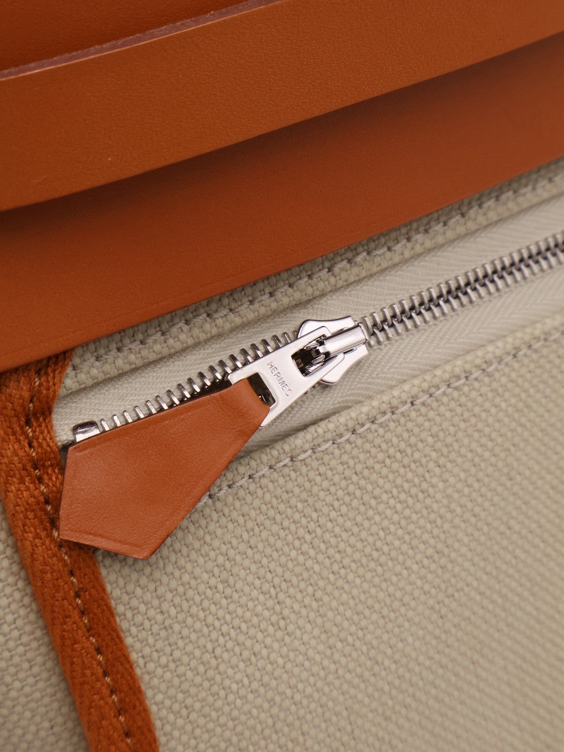 HERMES Herbag Zip 31 - Gold 米白/金棕琺瑯銀釦 B