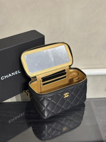 CHANEL 金球羊皮長盒子 - 黑金