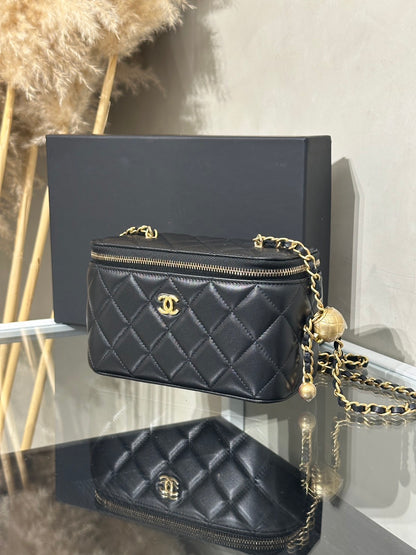 CHANEL 金球羊皮長盒子 - 黑金
