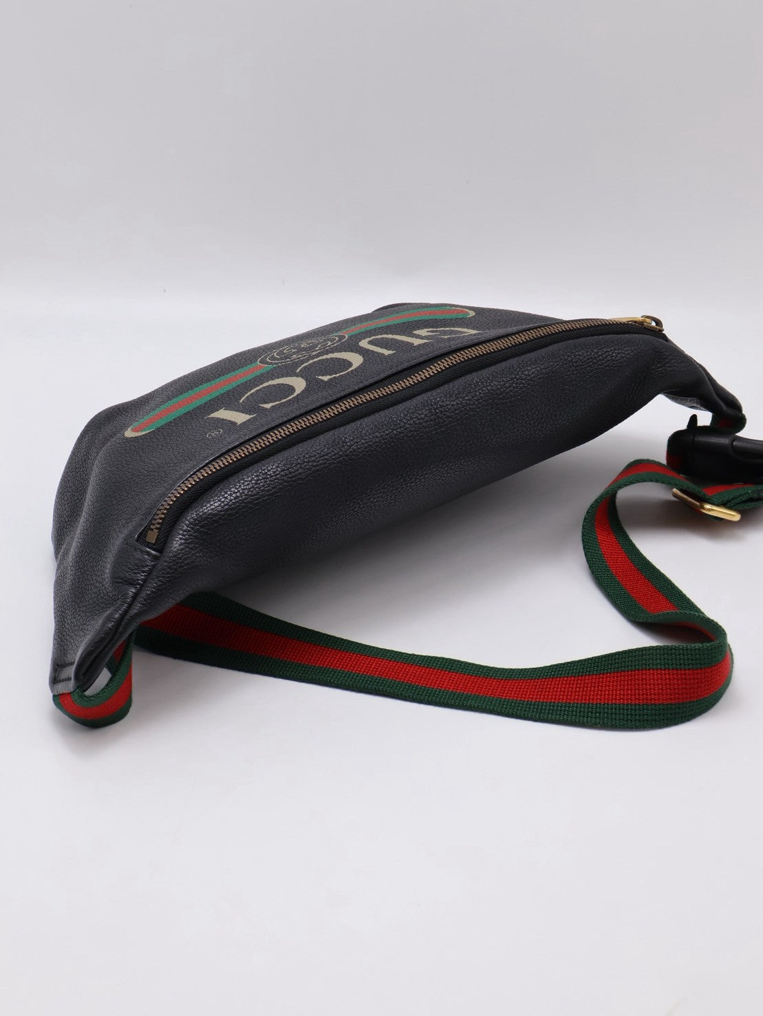 GUCCI Print復古胸包 - 大號黑