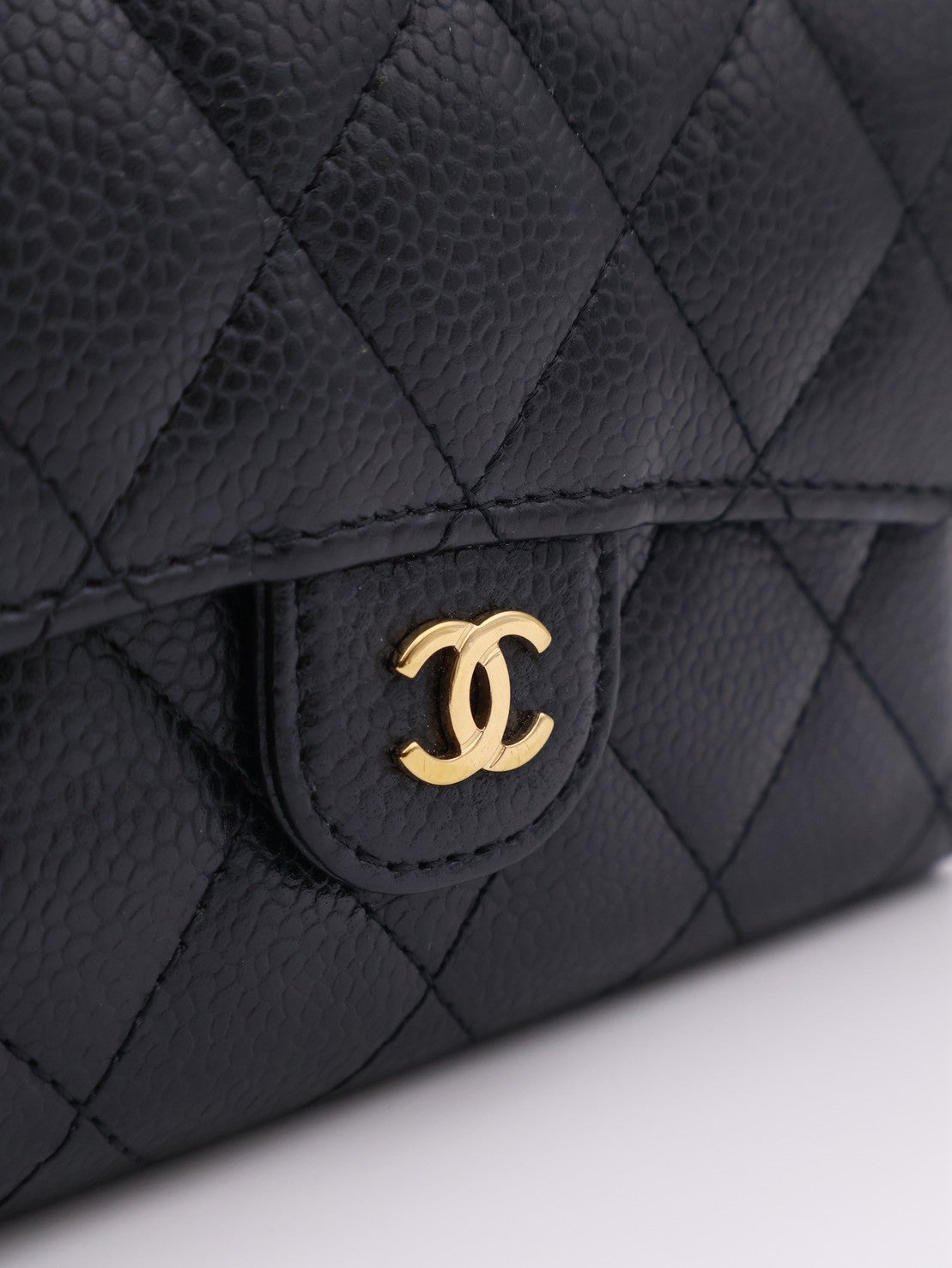 CHANEL 經典粒面牛皮中夾 - 黑金
