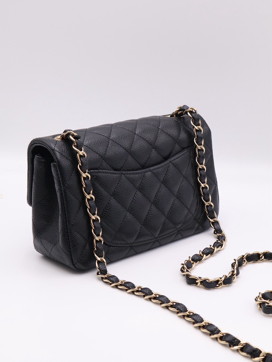 CHANEL 經典口蓋包Mini CF20 - 粒面牛皮黑金25開