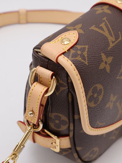 LOUIS VUITTON Saumur BB雙子星馬鞍包