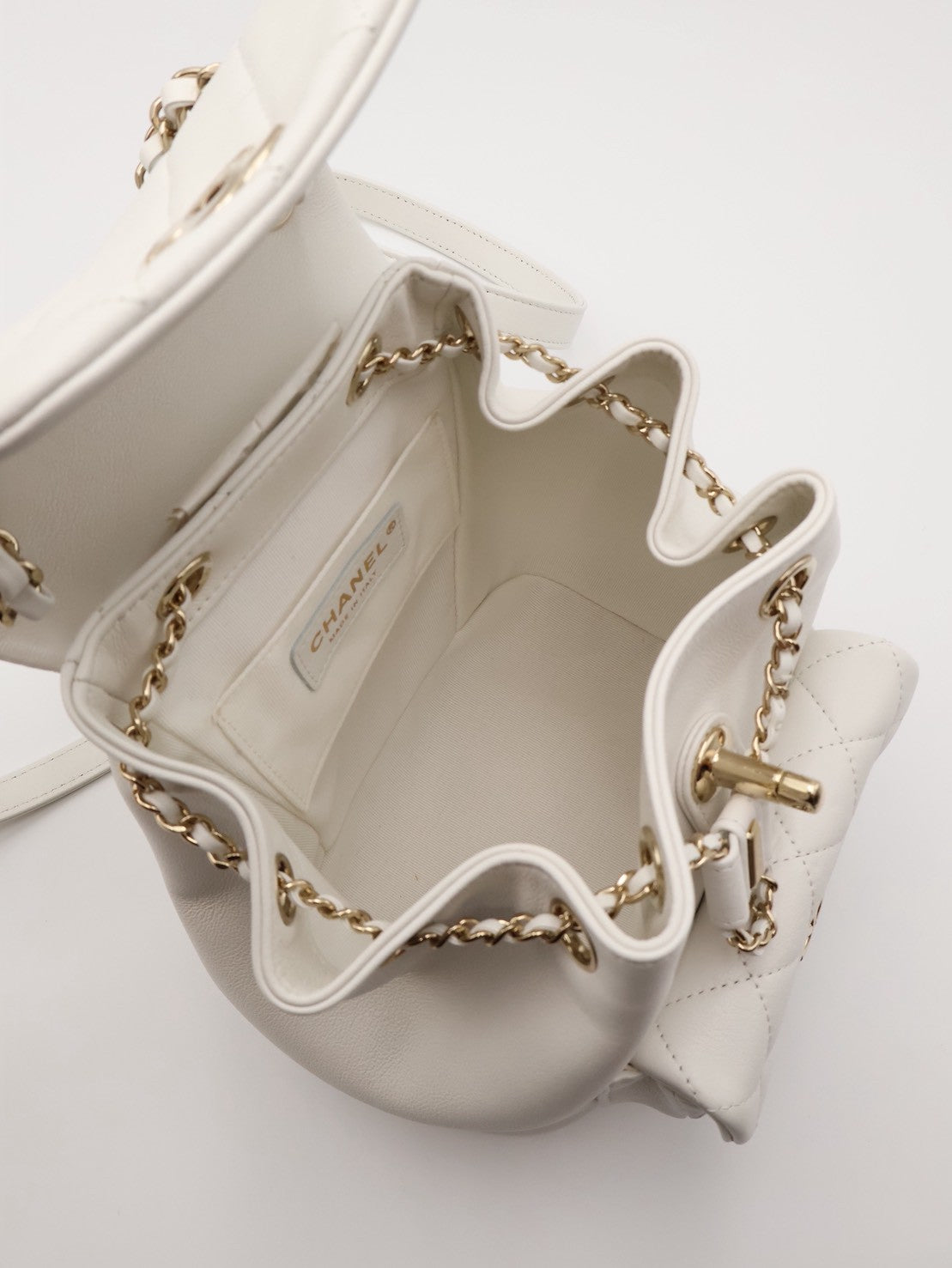 CHANEL Duma小牛皮後背包 - 小號白金
