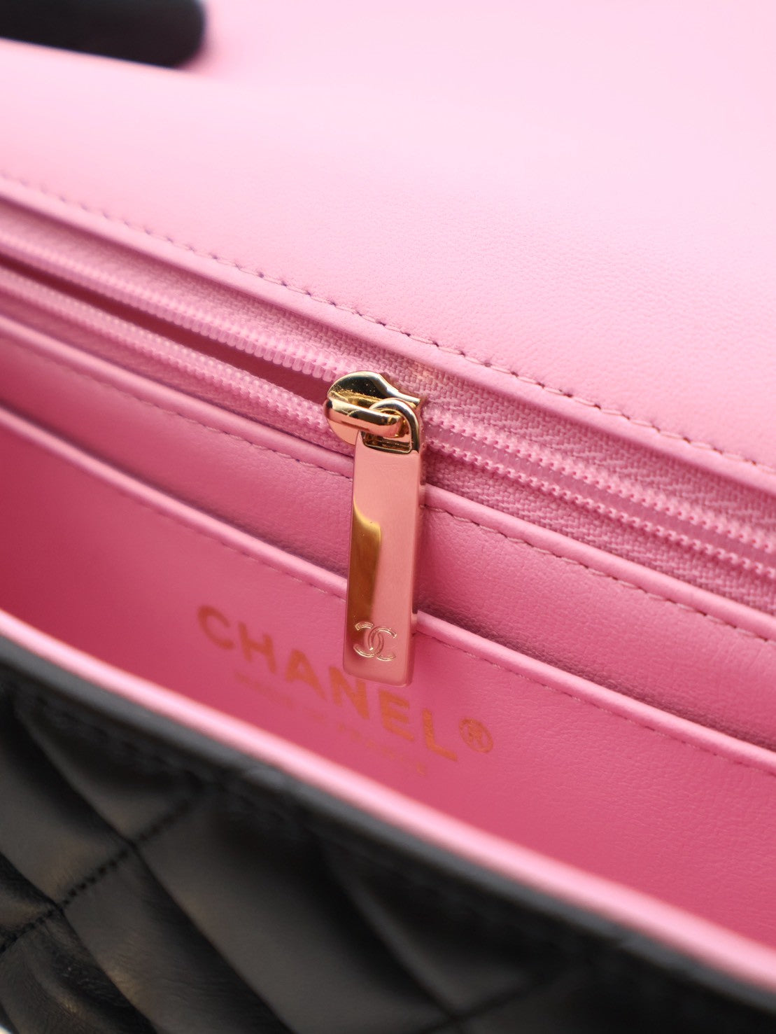 CHANEL 23P Handle Mini CF20 - 黑拚粉金