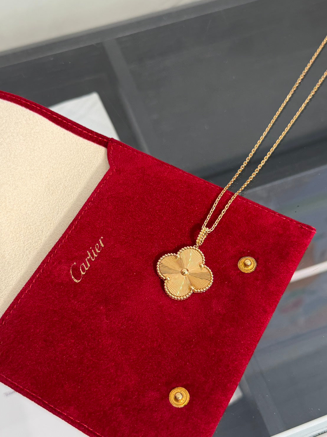 Van Cleef & Arpels Magic Alhambra18K金長項鍊