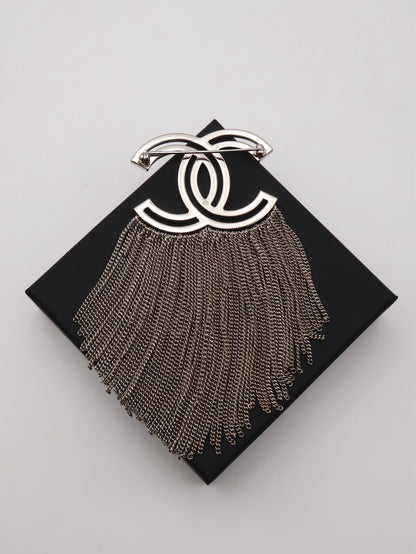 CHANEL 16K水鑽雙C流蘇胸針