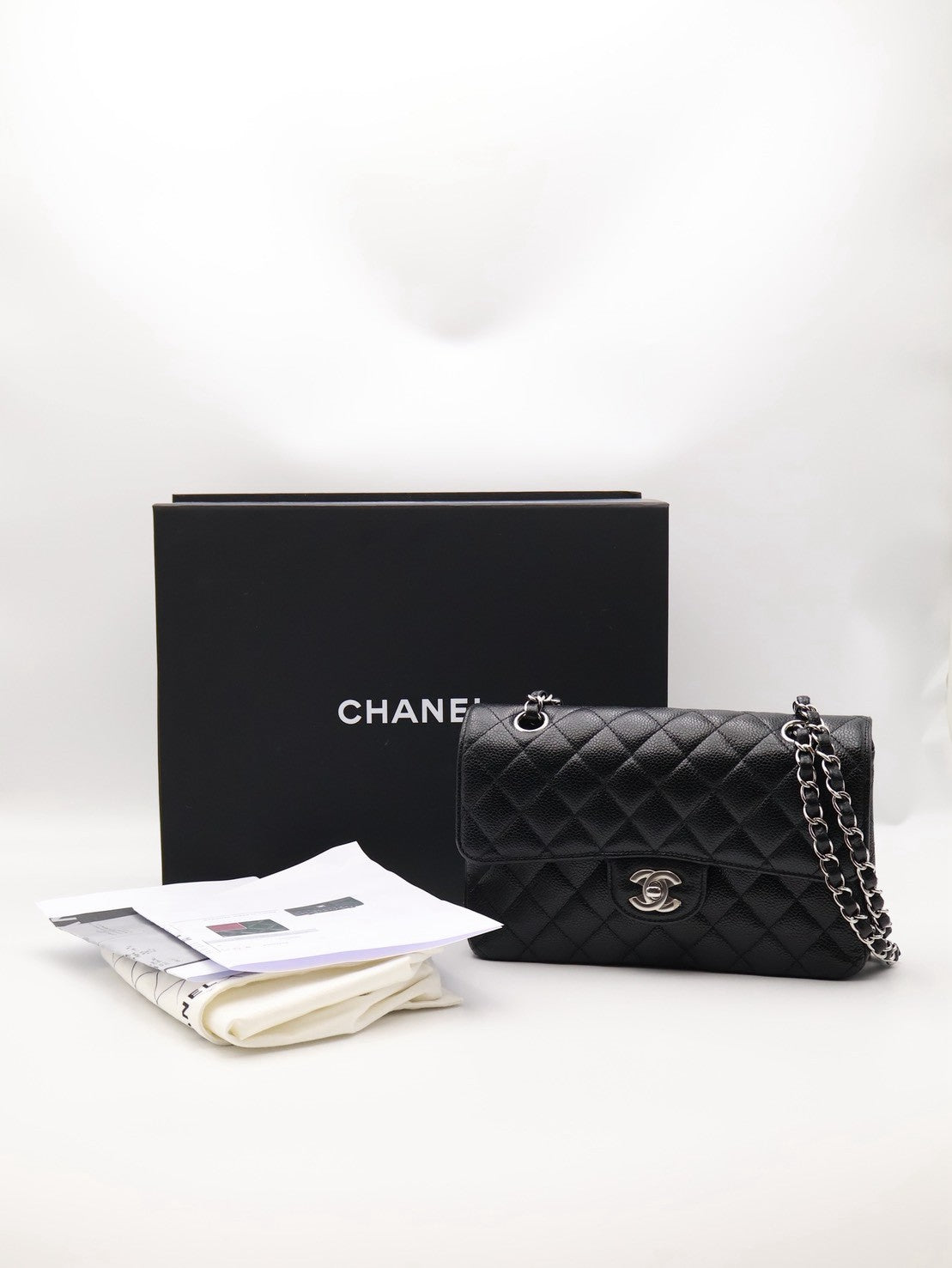 CHANEL 經典口蓋包 CF23 - 粒面牛皮黑銀