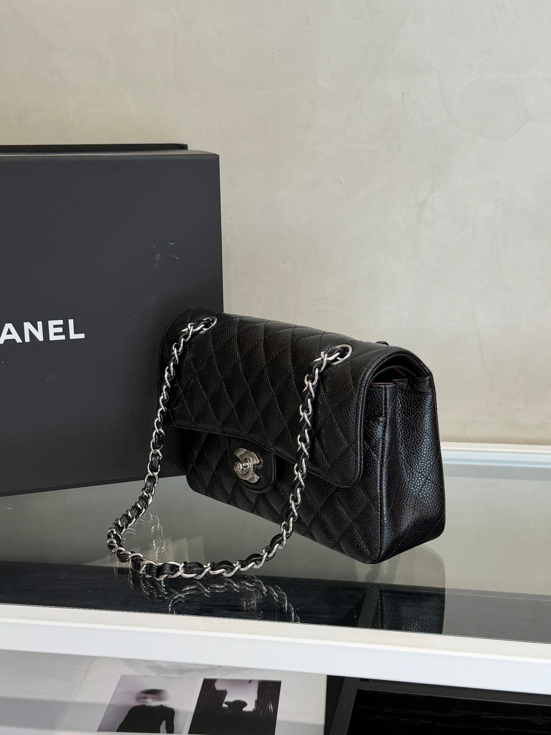 CHANEL 經典口蓋包 CF23 - 粒面牛皮黑銀