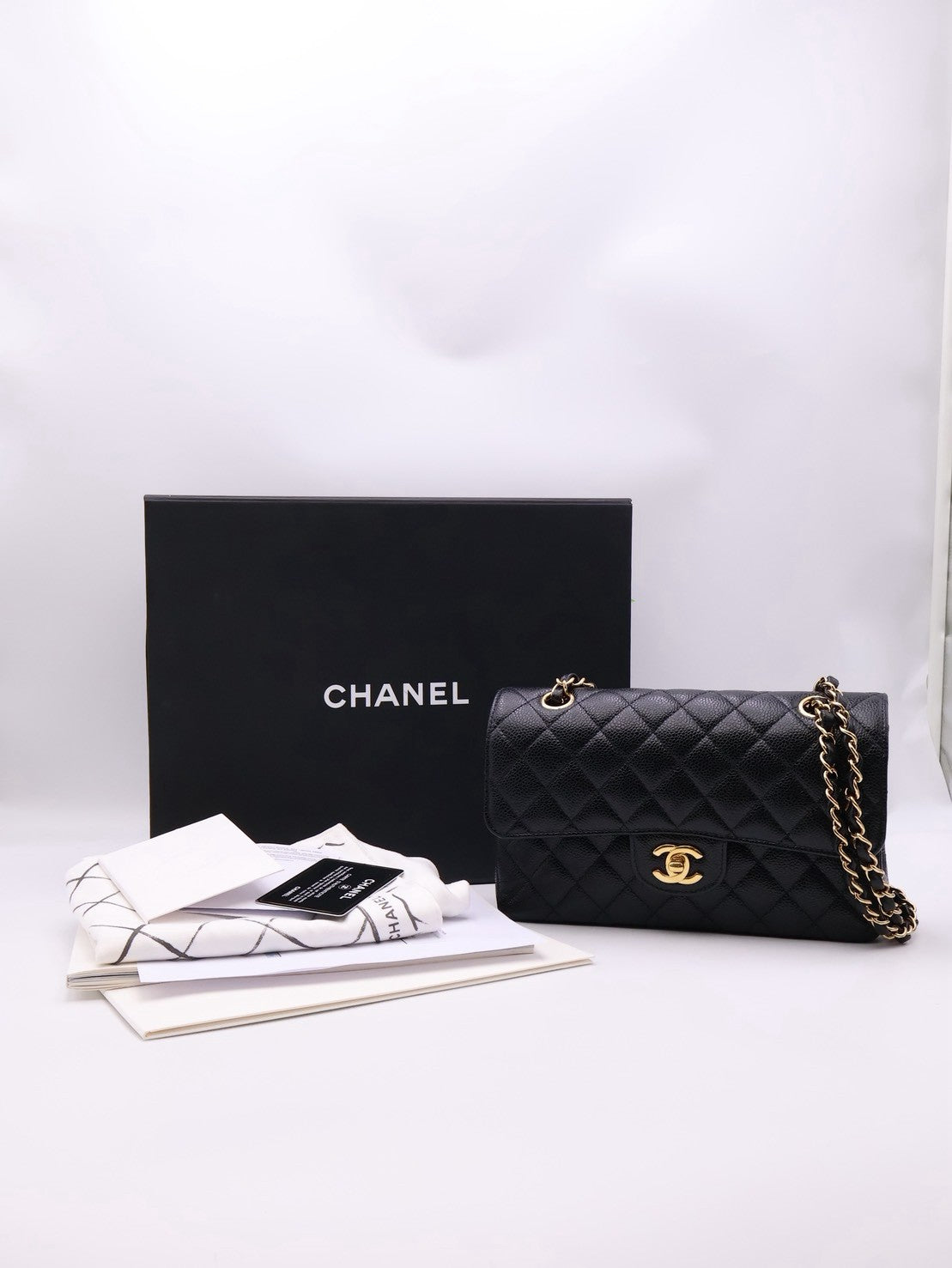 CHANEL 經典口蓋包 CF23 - 粒面牛皮黑金28開