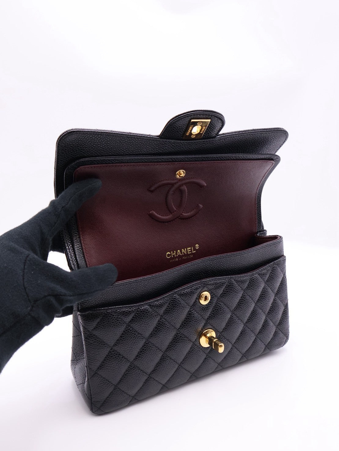 CHANEL 經典口蓋包 CF23 - 粒面牛皮黑金28開