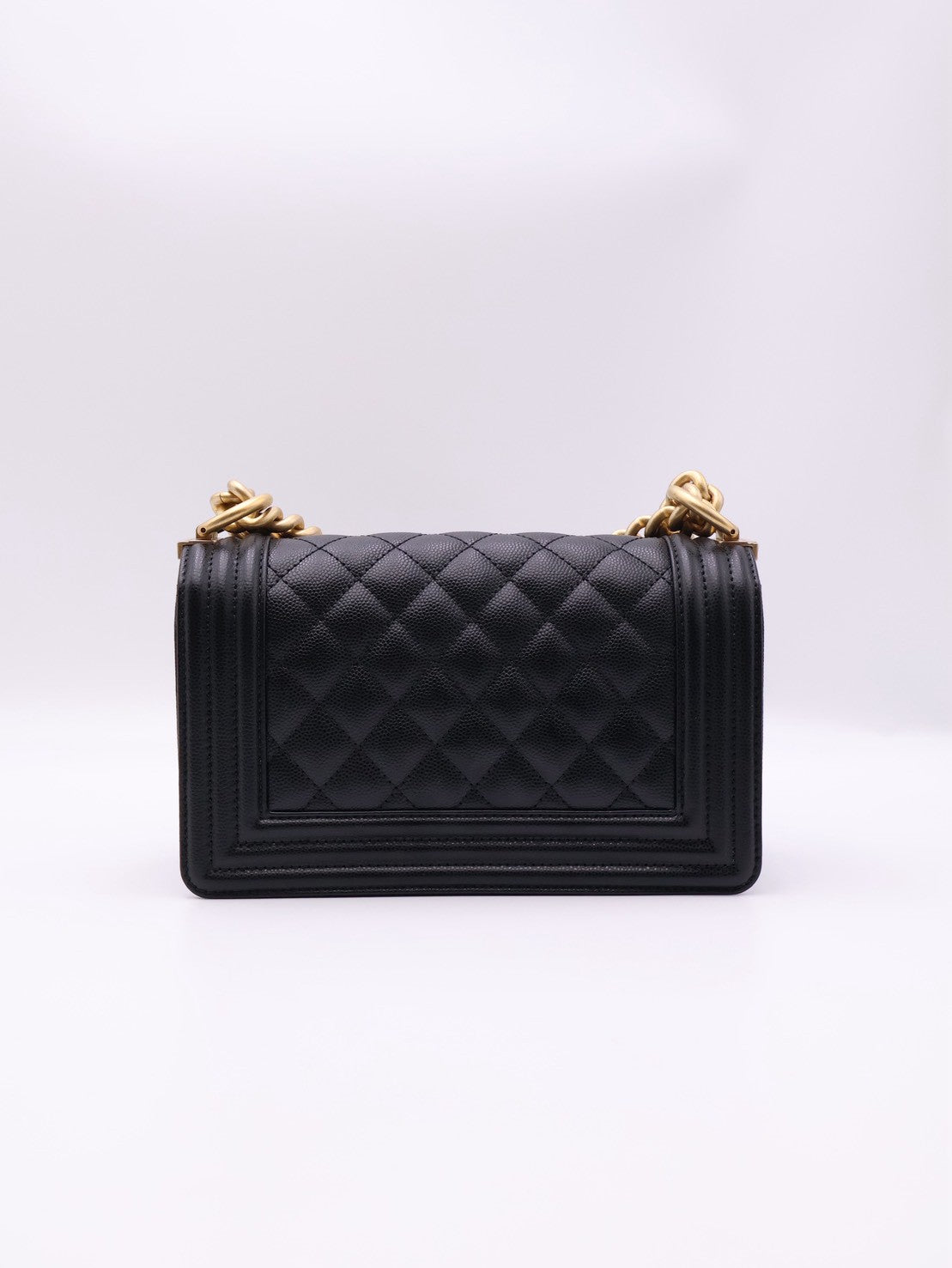 CHANEL Boy20 粒面牛皮口蓋包 - 黑金26開