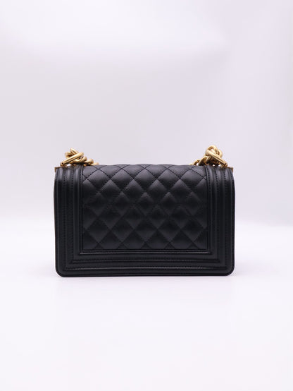 CHANEL Boy20 粒面牛皮口蓋包 - 黑金26開