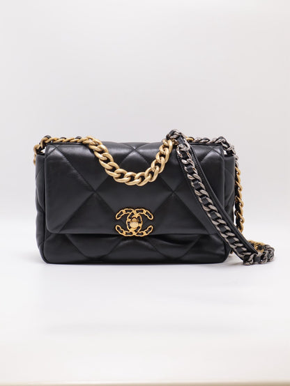CHANEL 19 Bag 菱格紋羊皮手提肩背包 26 - 黑金