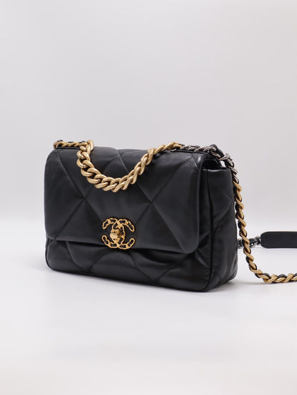 CHANEL 19 Bag 菱格紋羊皮手提肩背包 26 - 黑金