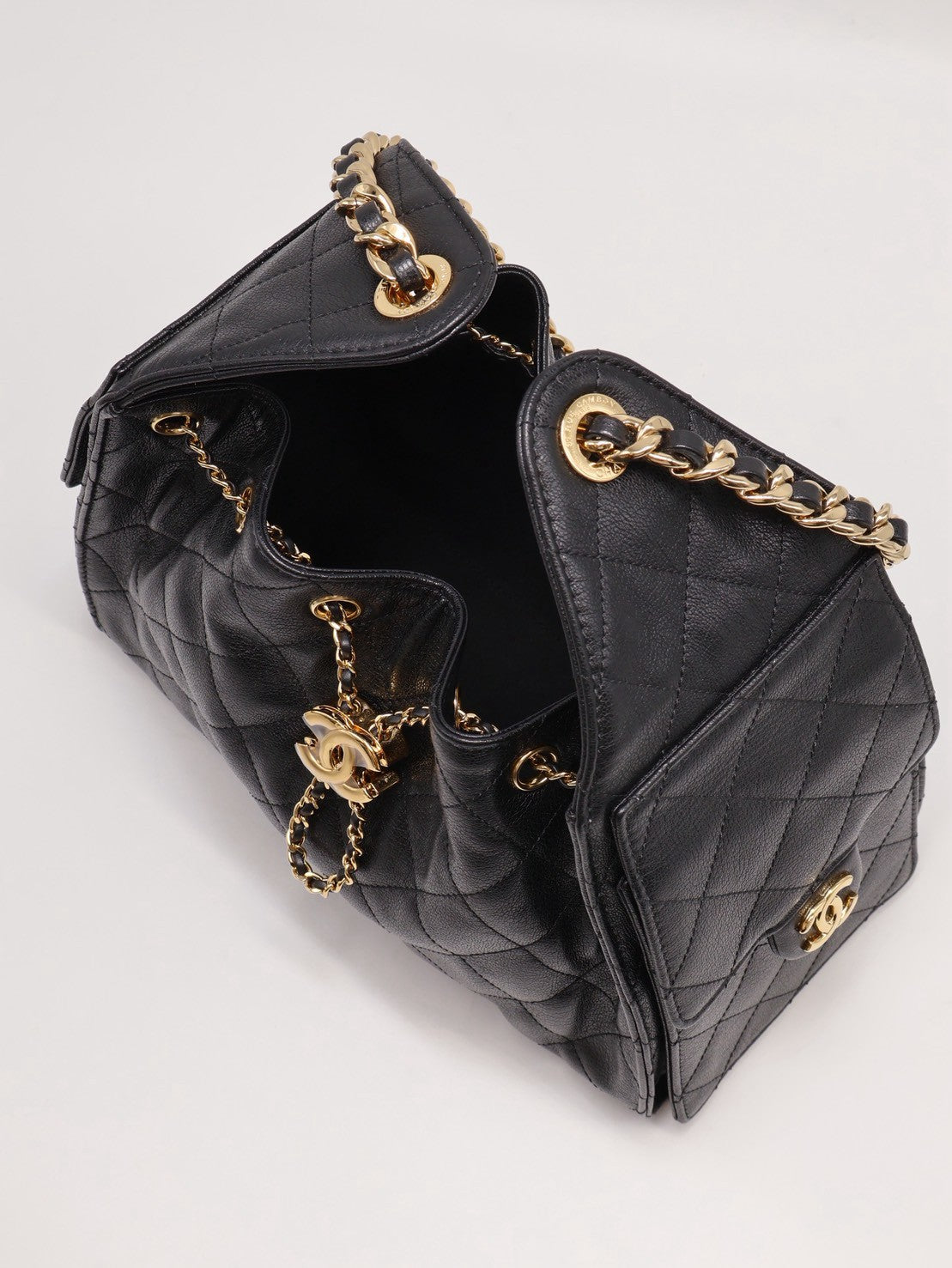 CHANEL 25 Hobo Bag - 小號黑亮金