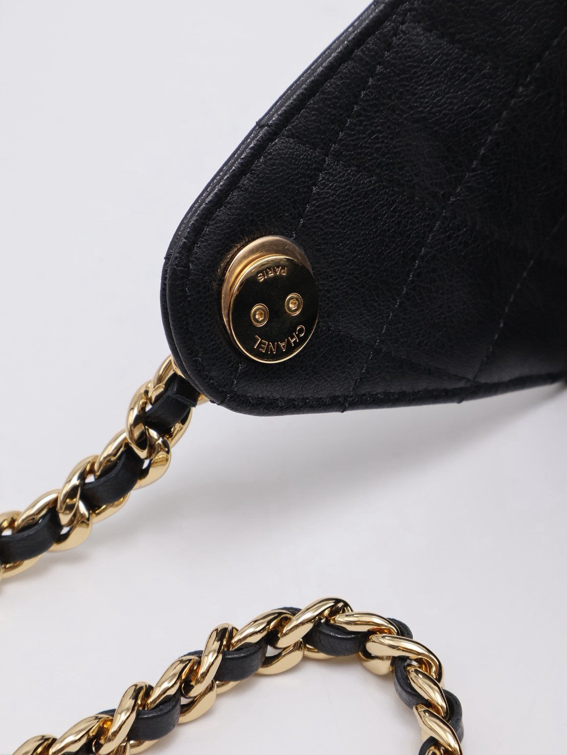 CHANEL 25 Hobo Bag - 小號黑亮金