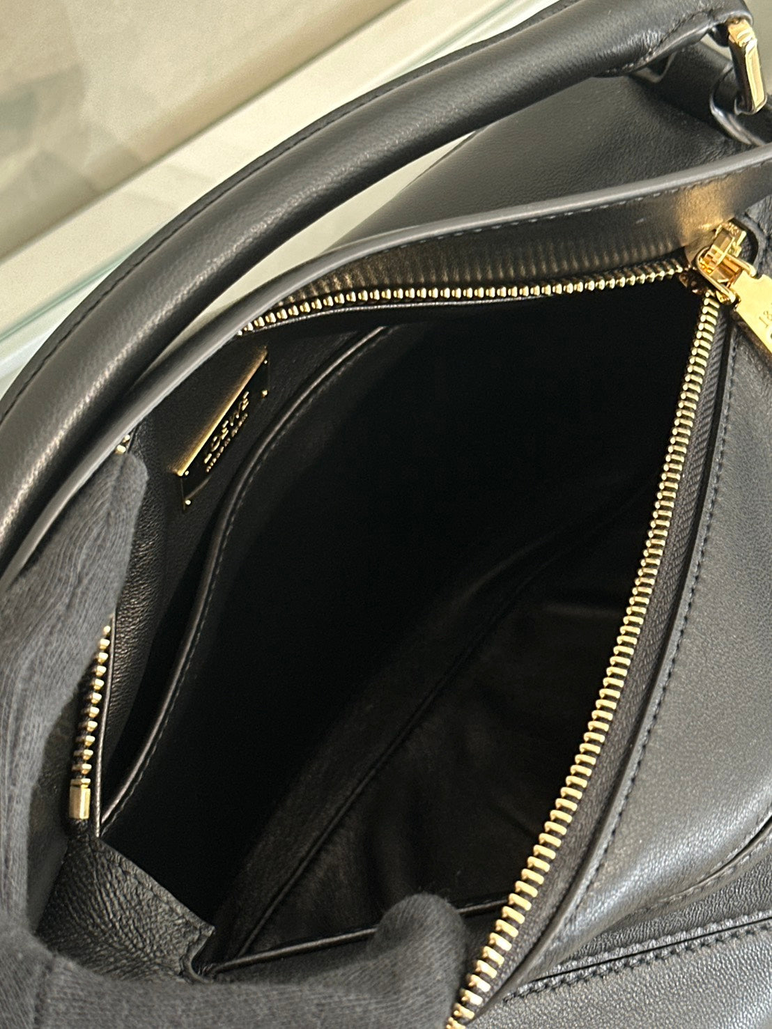 LOEWE Puzzle小牛皮手袋 - 小號黑