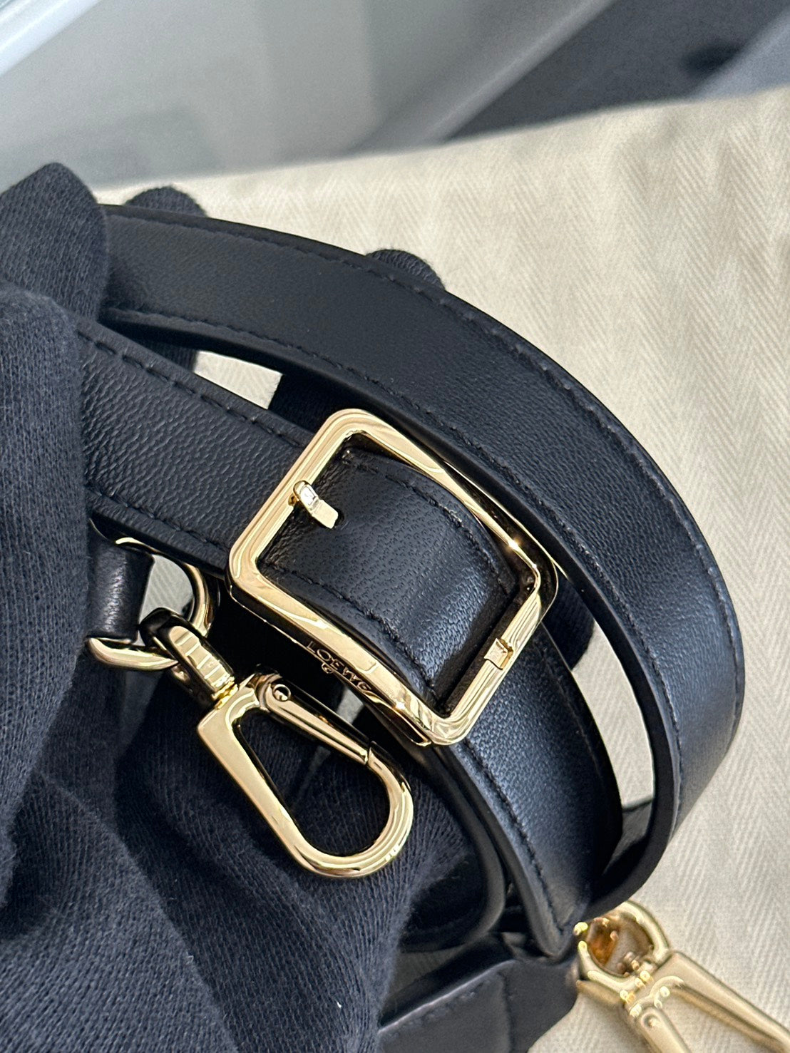 LOEWE Puzzle小牛皮手袋 - 小號黑