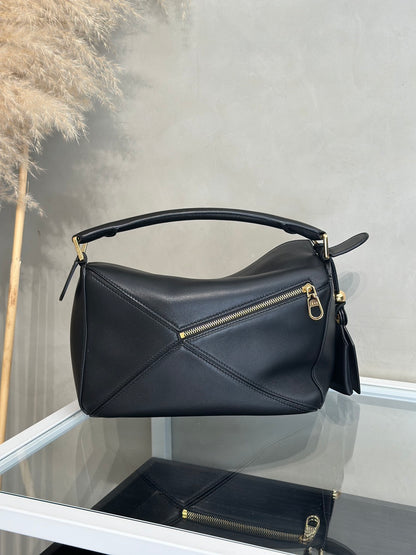 LOEWE Puzzle小牛皮手袋 - 小號黑