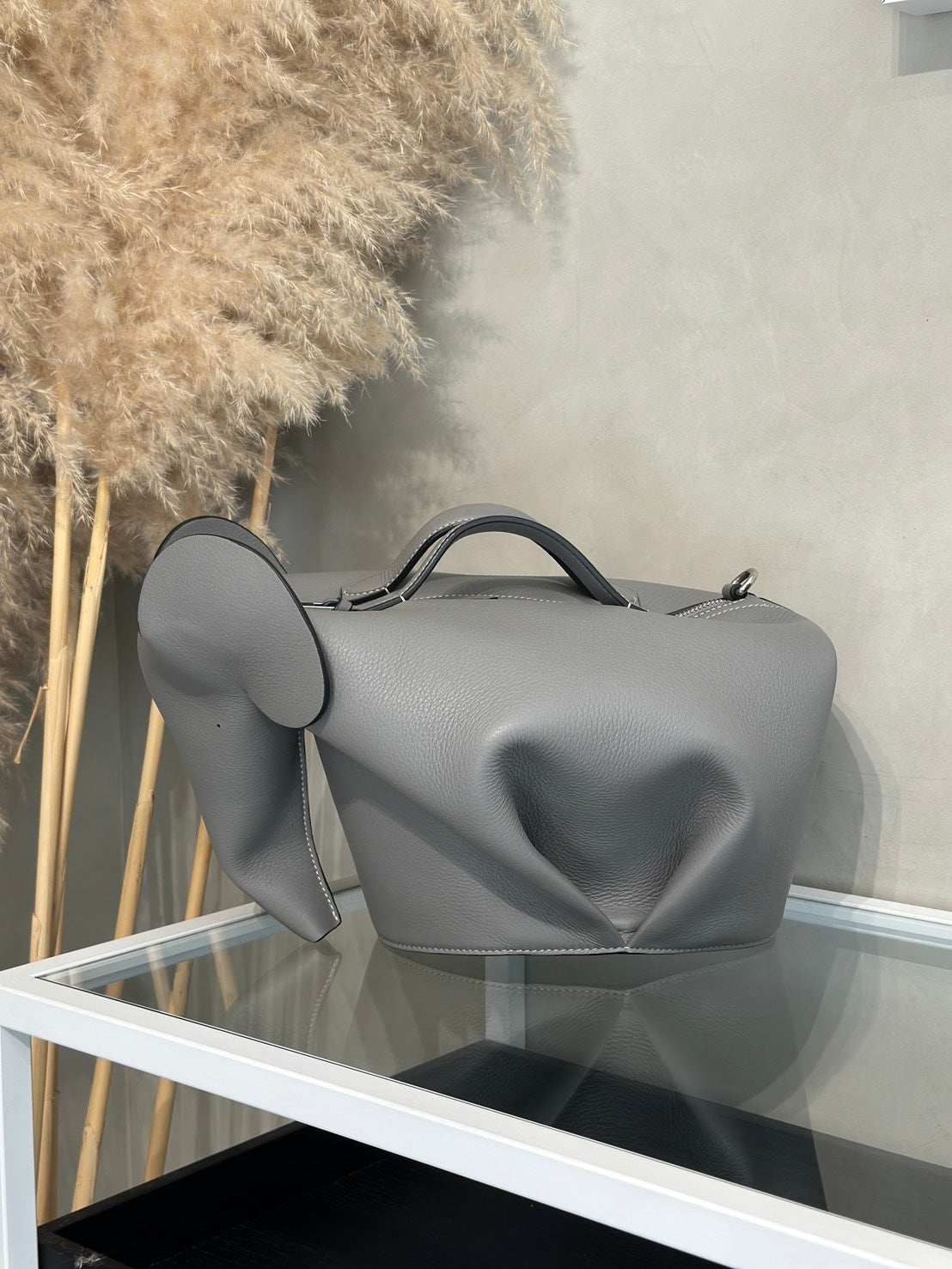 LOEWE Elephant大象包 - 中號灰
