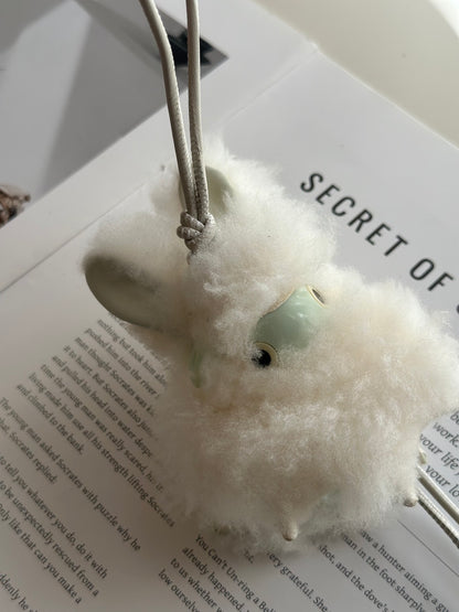 LOEWE 雪兔小精靈吊飾