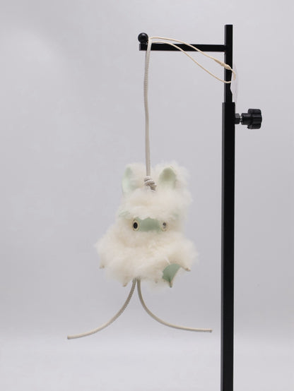 LOEWE 雪兔小精靈吊飾