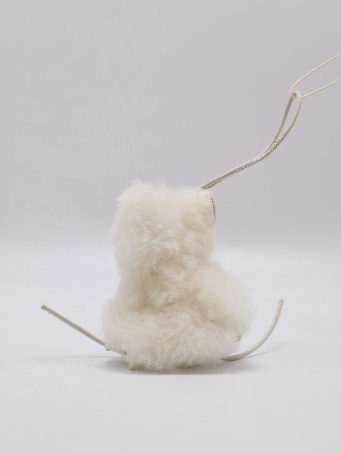 LOEWE 雪兔小精靈吊飾