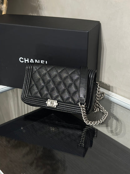 CHANEL Boy粒面牛皮手機包 - 黑銀