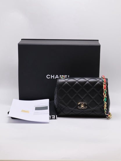 CHANEL 21P彩虹鍊條斜背包 - 黑金31開
