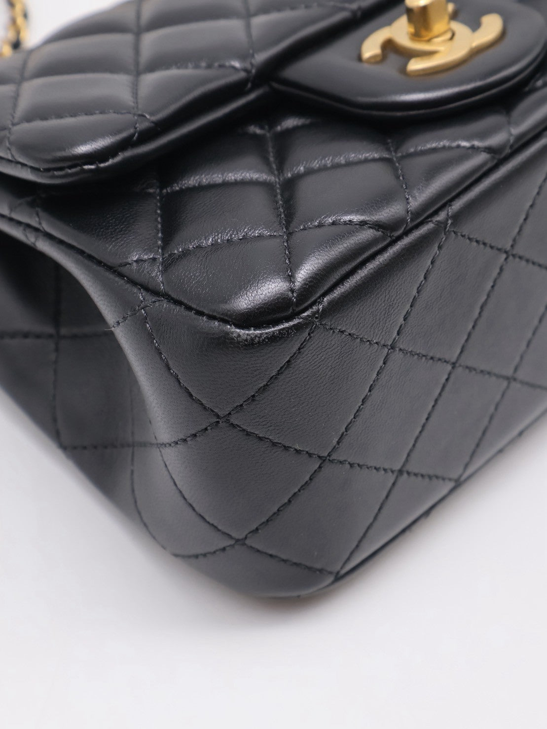 CHANEL 經典口蓋包方胖子 17 - 金球黑金