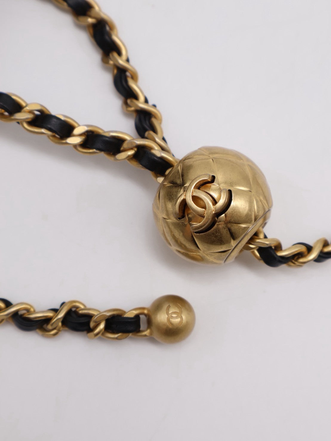 CHANEL 經典口蓋包方胖子 17 - 金球黑金