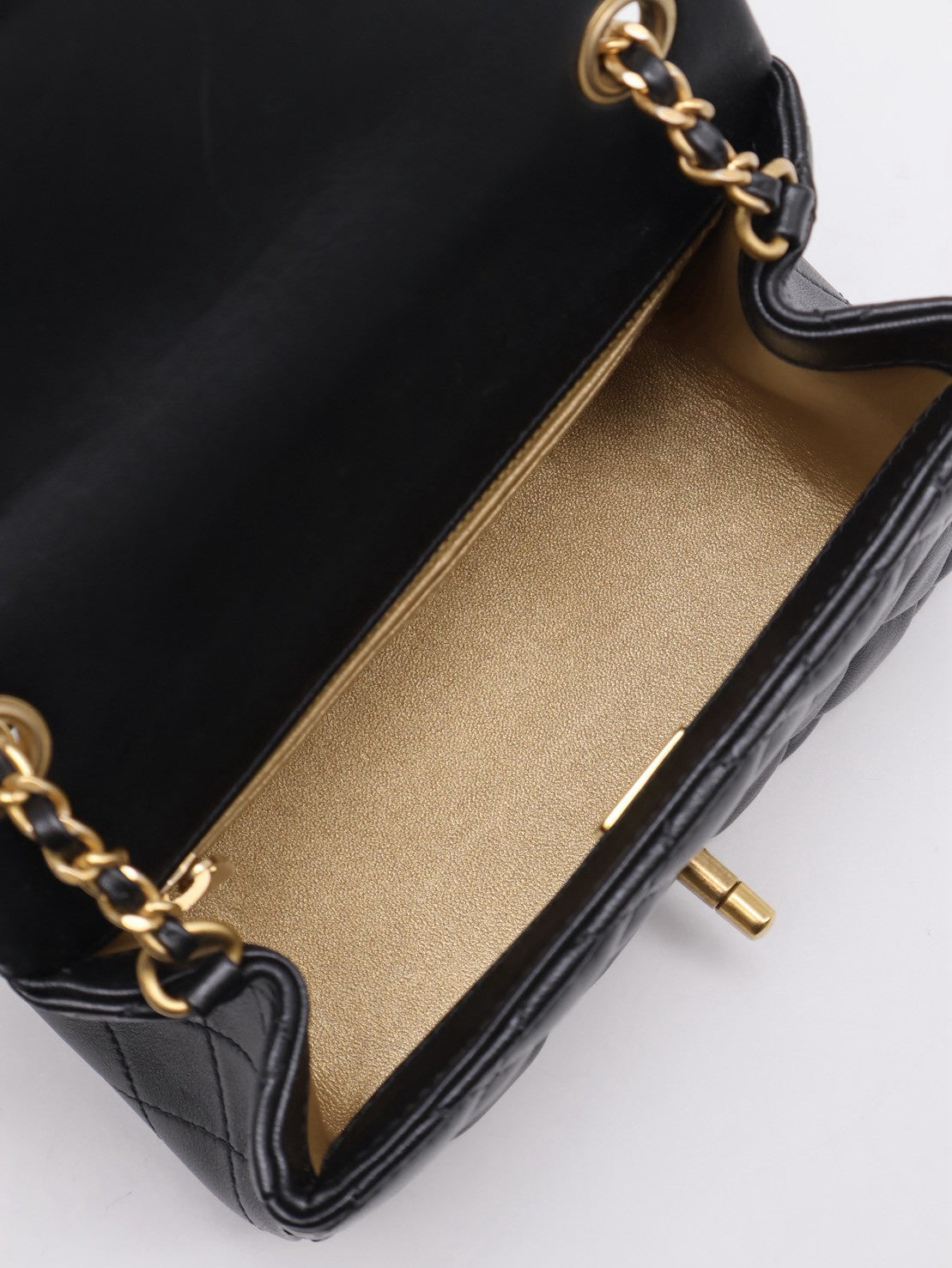 CHANEL 經典口蓋包方胖子 17 - 金球黑金