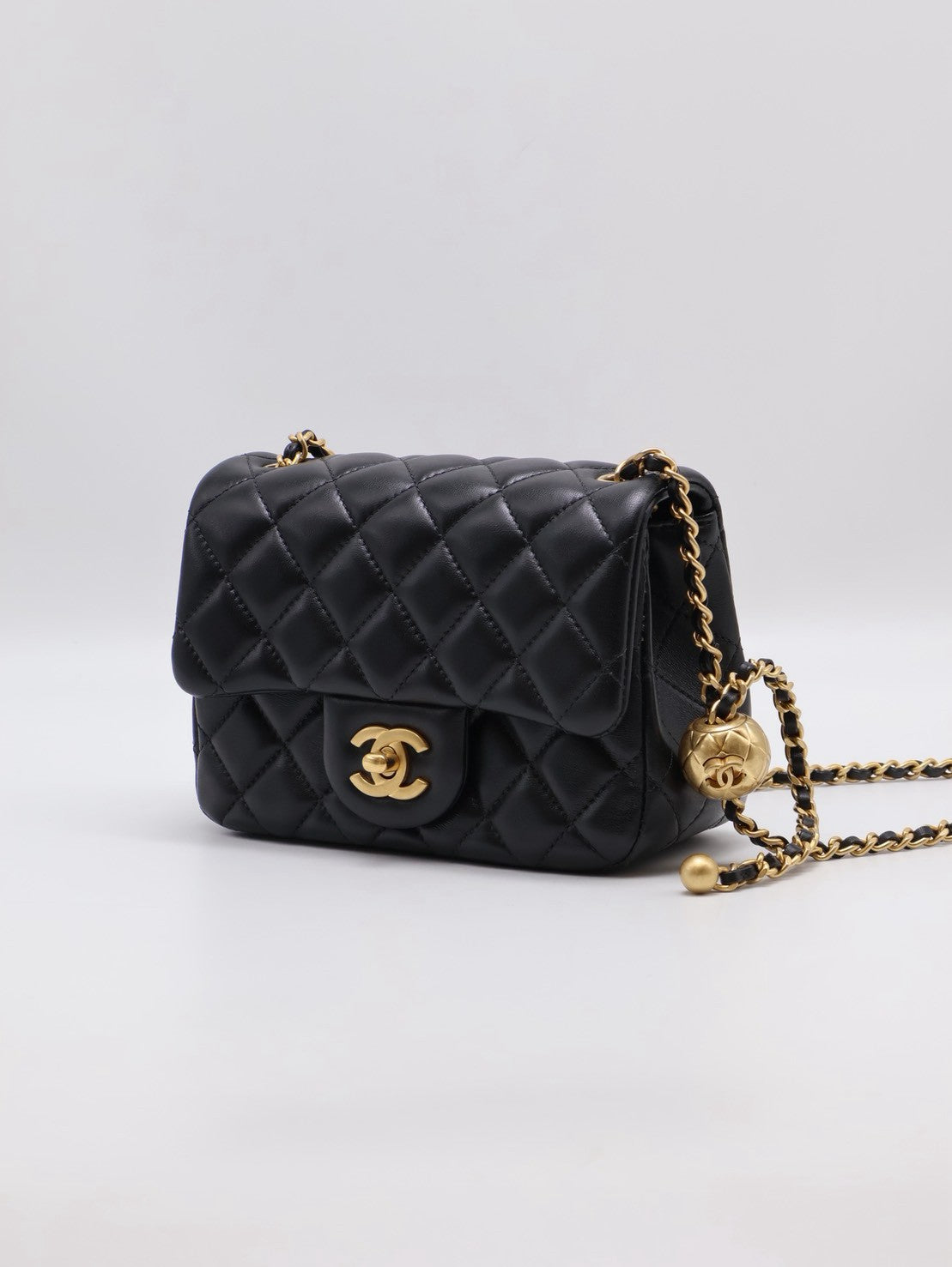 CHANEL 經典口蓋包方胖子 17 - 金球黑金