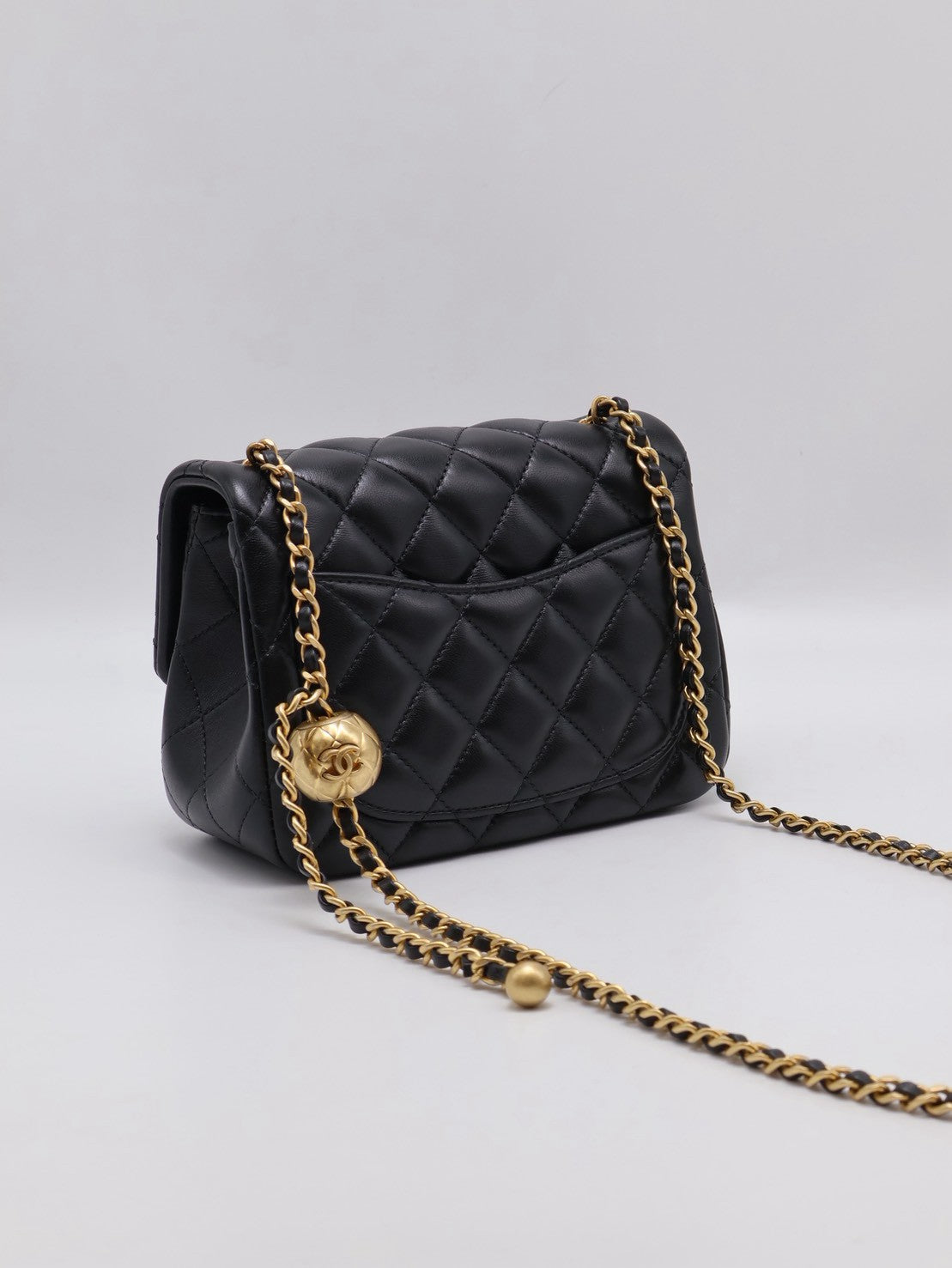 CHANEL 經典口蓋包方胖子 17 - 金球黑金