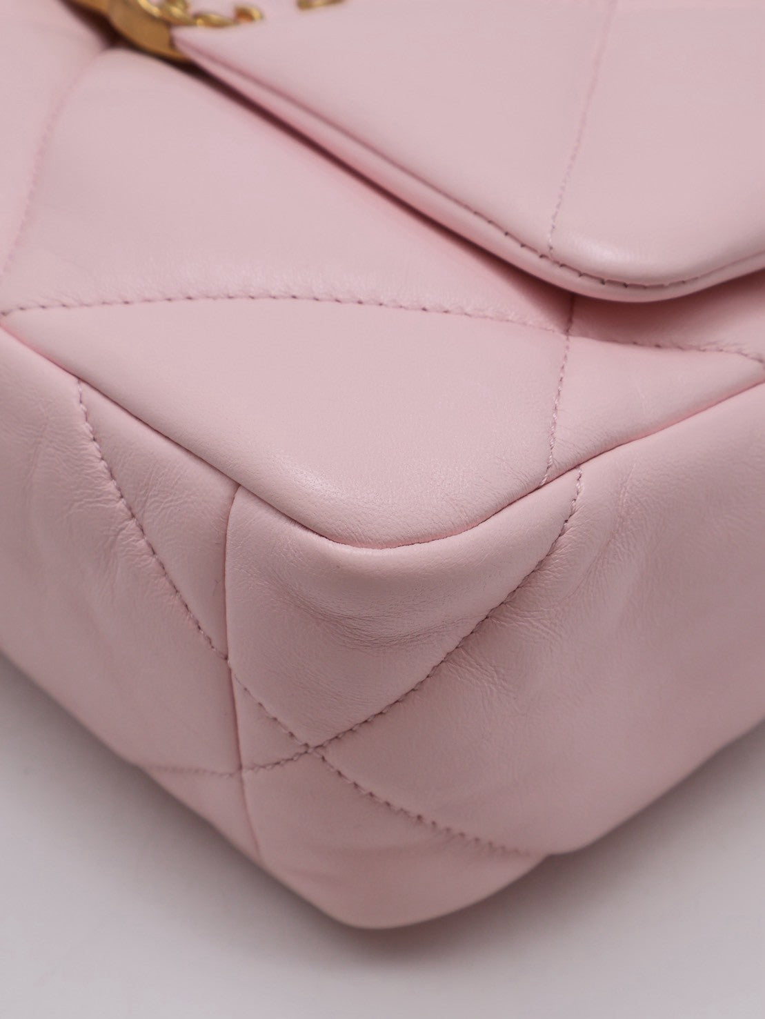 CHANEL 19 Bag 菱格紋手提肩背包 26 - 粉金