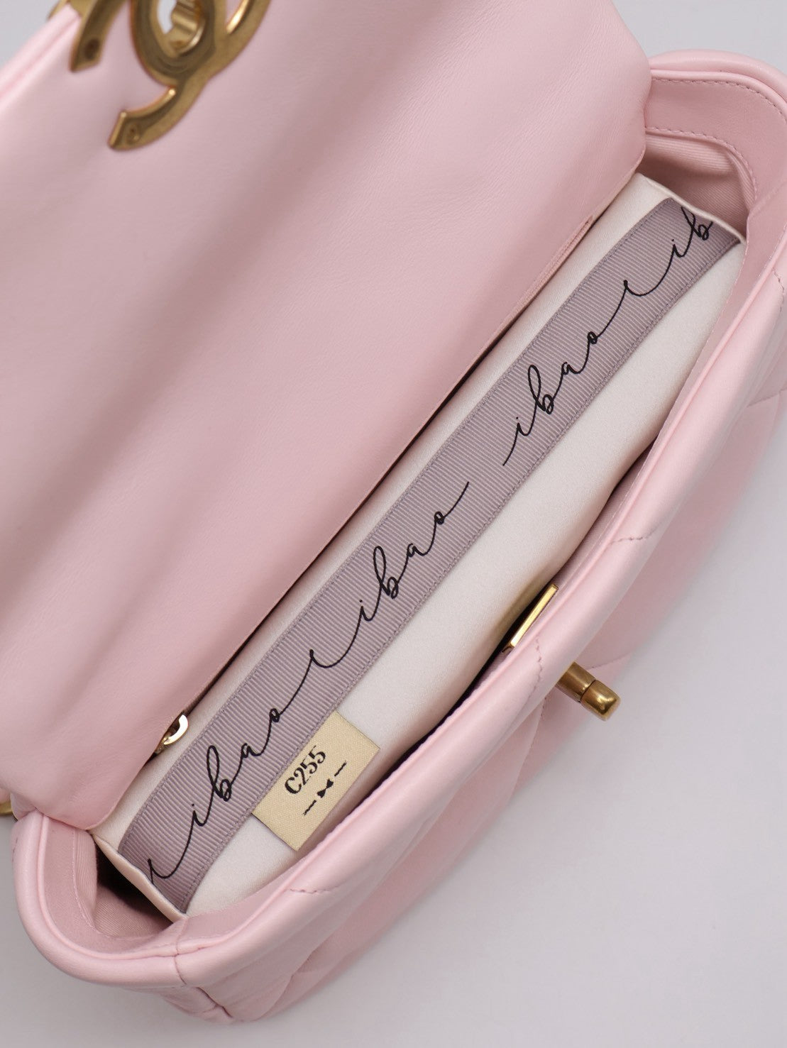 CHANEL 19 Bag 菱格紋手提肩背包 26 - 粉金