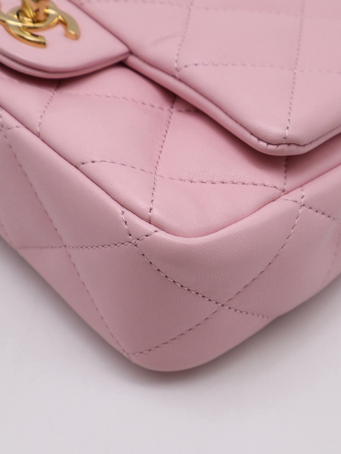 CHANEL 24S壓克力手提Mini CF20 - 粉金