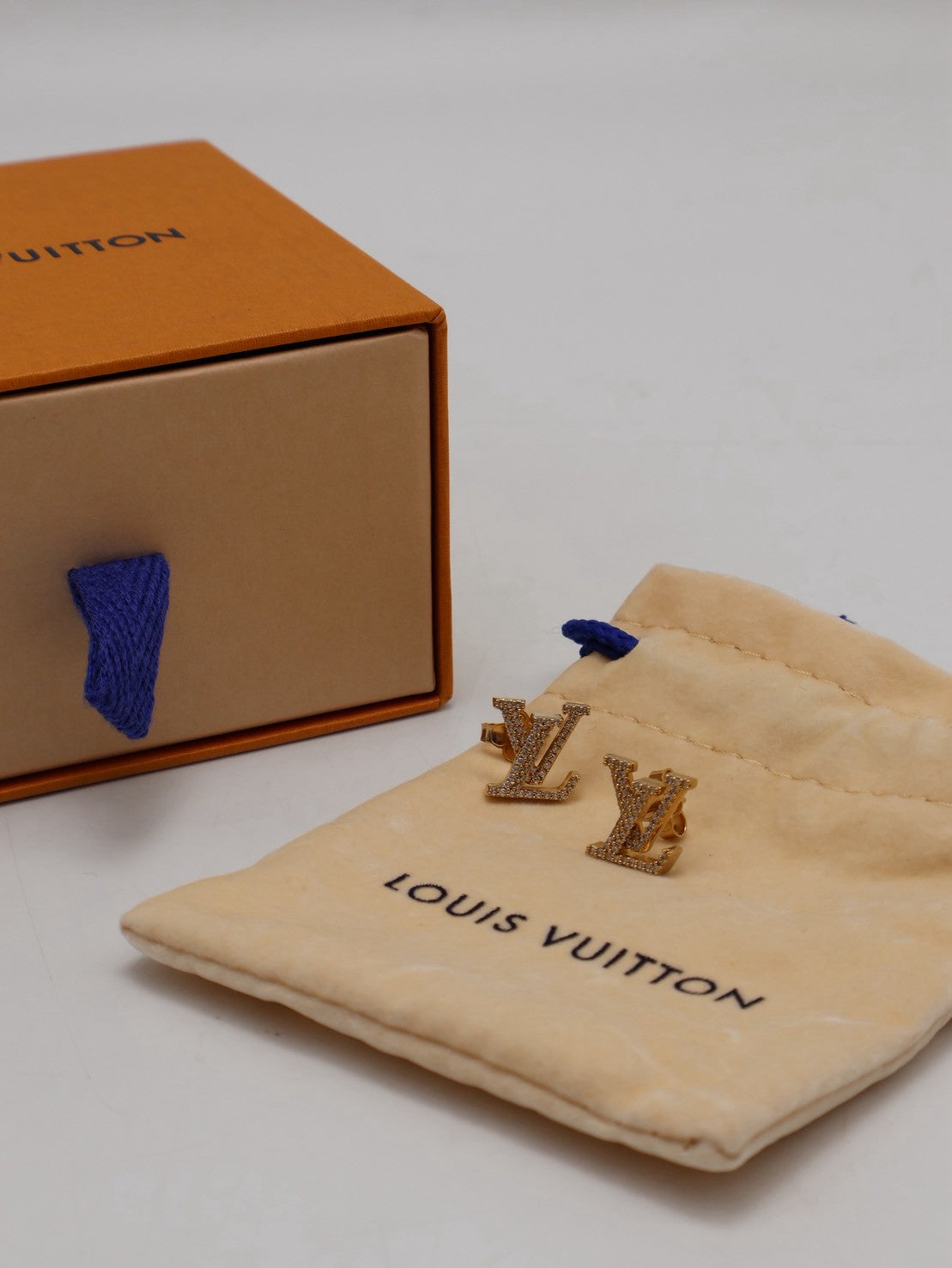 LOUIS VUITTON LV Iconic滿鑽耳環