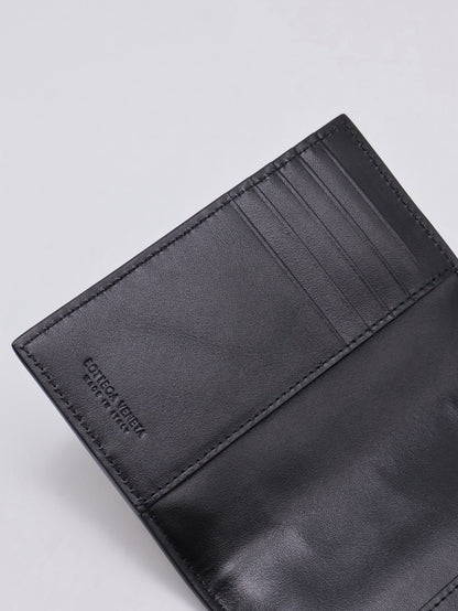BOTTEGA VENETA Cassette經典編織護照夾 - 黑